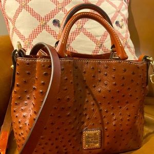 🌸🌸SOLD🌸🌸Dooney & Bourke Mini Barlow